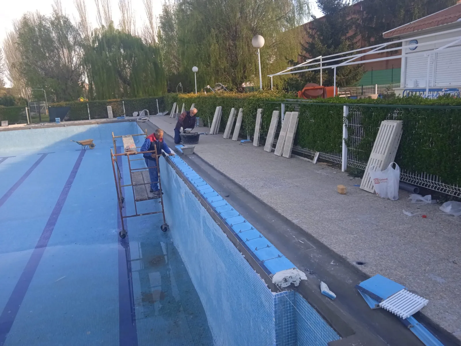 Foto 2 - La temporada de piscinas comenzar&aacute; en Alba de Tormes el 18 de junio