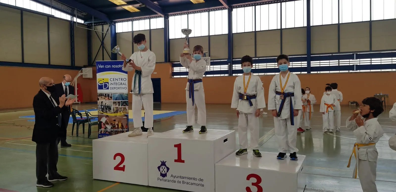 El Torneo de Kárate Ciudad de Peñaranda ha vuelto a ponerse en marcha este sábado 