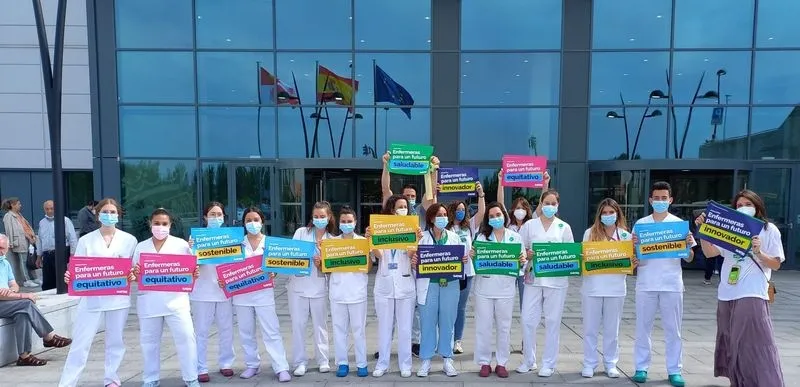 Concentración de SATSE a la puerta del Hospital de Salamanca
