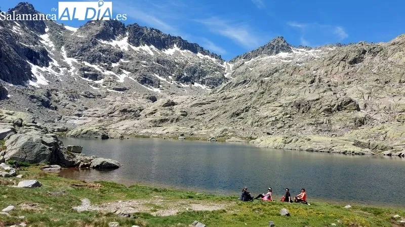 Los senderistas llegaron hasta el paraje del Circo de Gredos desde la Laguna Grande