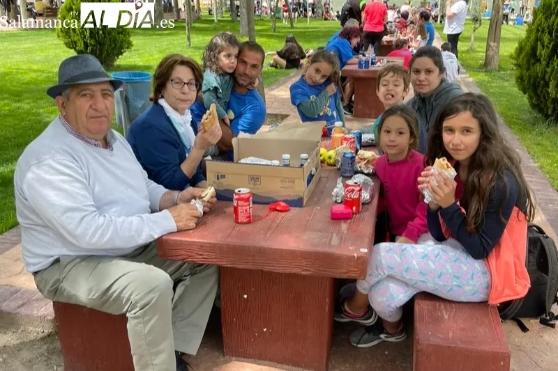Paradinas celebraba este domingo su Paseo Saludable