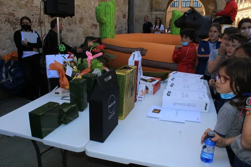 Actividades en el Colegio Calasanz con motivo de la 'Semana Solidaria y de la Familia'