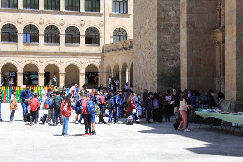 Actividades en el Colegio Calasanz con motivo de la 'Semana Solidaria y de la Familia'
