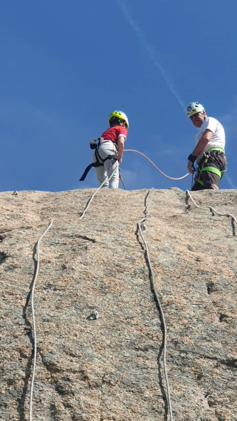 La escuela de escalada de Peñaranda ha visitado Juzbado