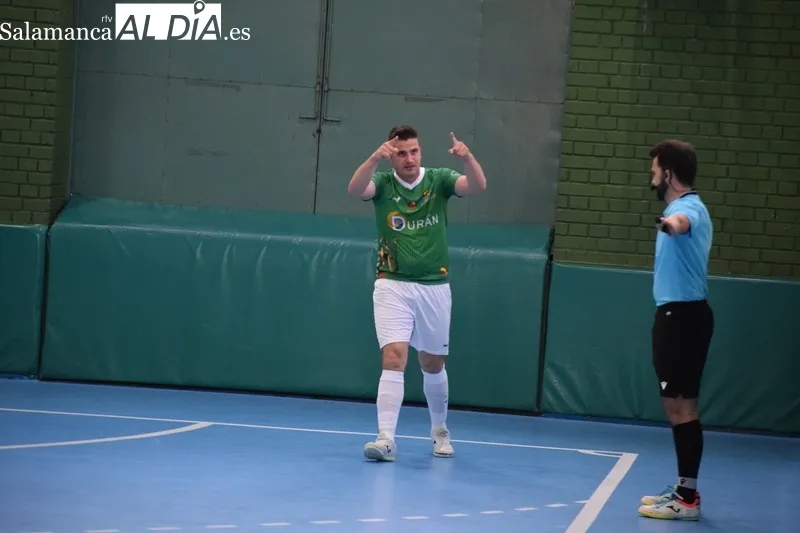 Foto 11 - Goleada para despedir la temporada en casa (8-4)