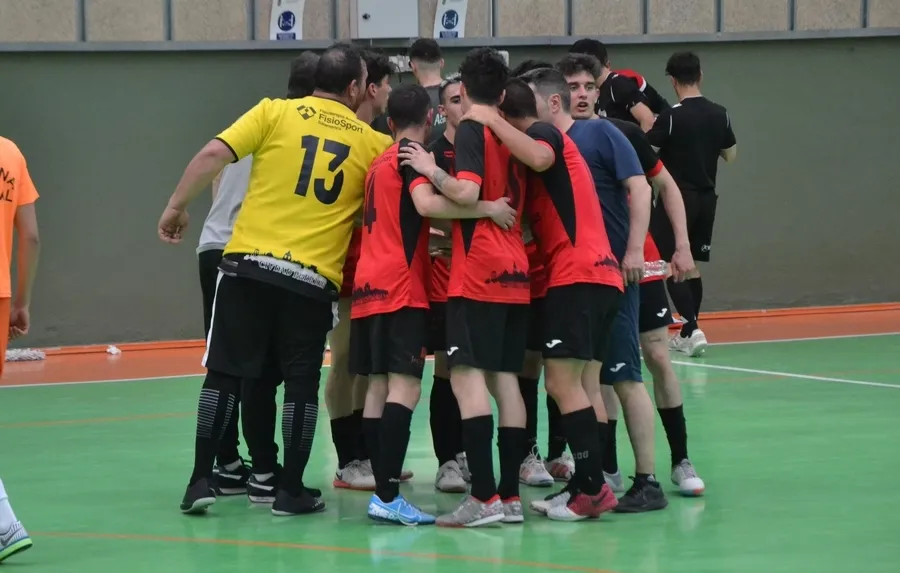 Foto 3 - El III Senior dice adi&oacute;s a su afici&oacute;n alcanzando el rep&oacute;ker de victorias consecutivas en casa