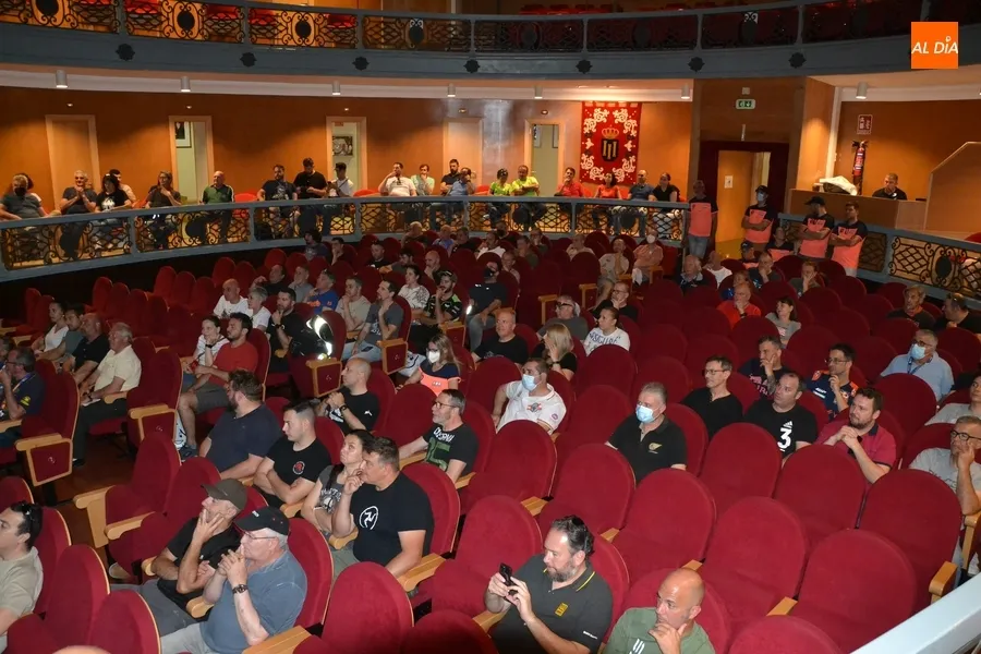 Foto 7 - Unos 200 moteros se dan cita en Mir&oacute;briga para tomar parte en la IV Salamanca Challenge