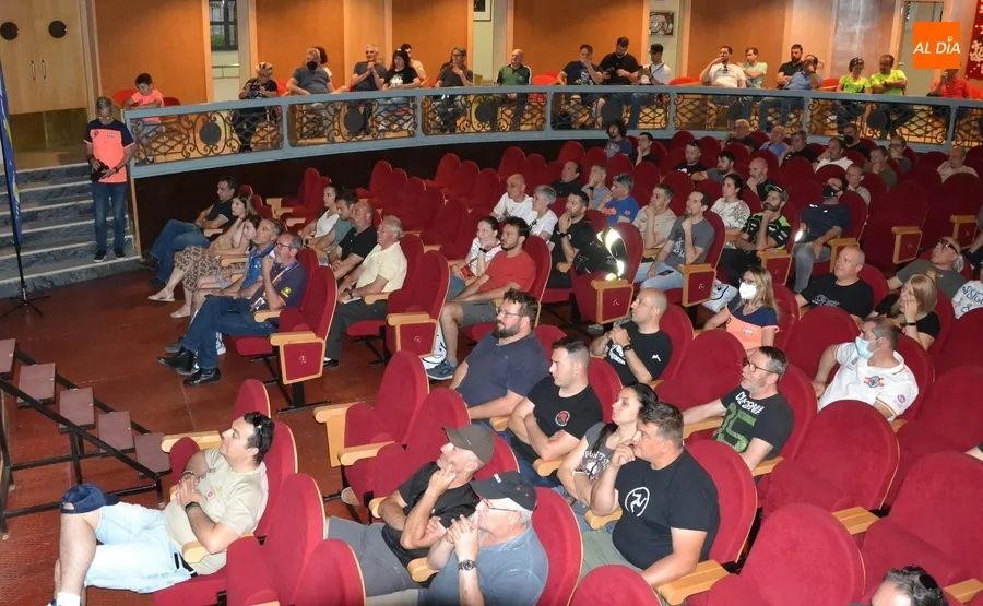 Foto 5 - Unos 200 moteros se dan cita en Mir&oacute;briga para tomar parte en la IV Salamanca Challenge
