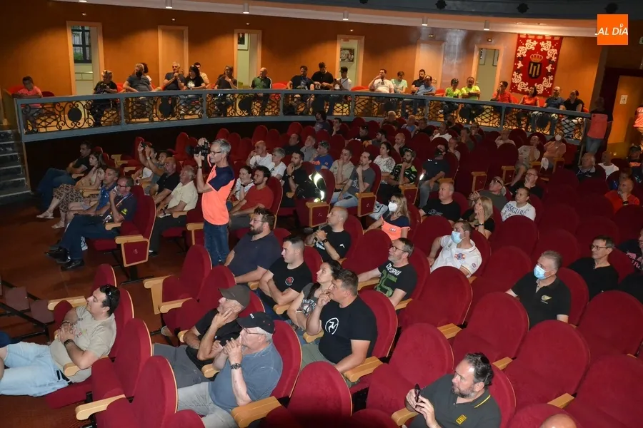Foto 4 - Unos 200 moteros se dan cita en Mir&oacute;briga para tomar parte en la IV Salamanca Challenge