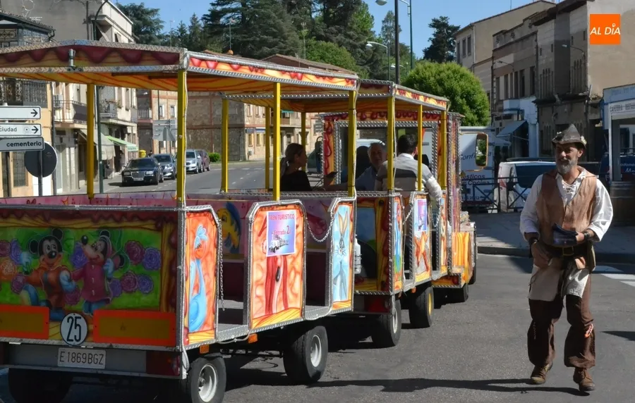 Foto 6 - Velha Lamparina promociona en Mir&oacute;briga la Feria &lsquo;La Ciudad del Halc&oacute;n&rsquo; de Pinhel