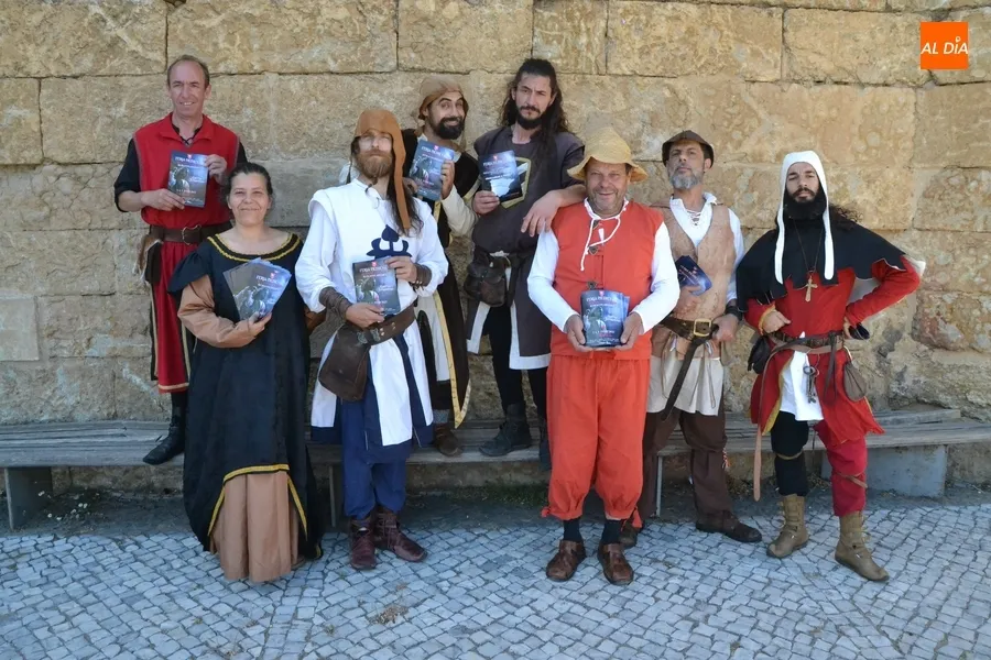 Foto 3 - Velha Lamparina promociona en Mir&oacute;briga la Feria &lsquo;La Ciudad del Halc&oacute;n&rsquo; de Pinhel