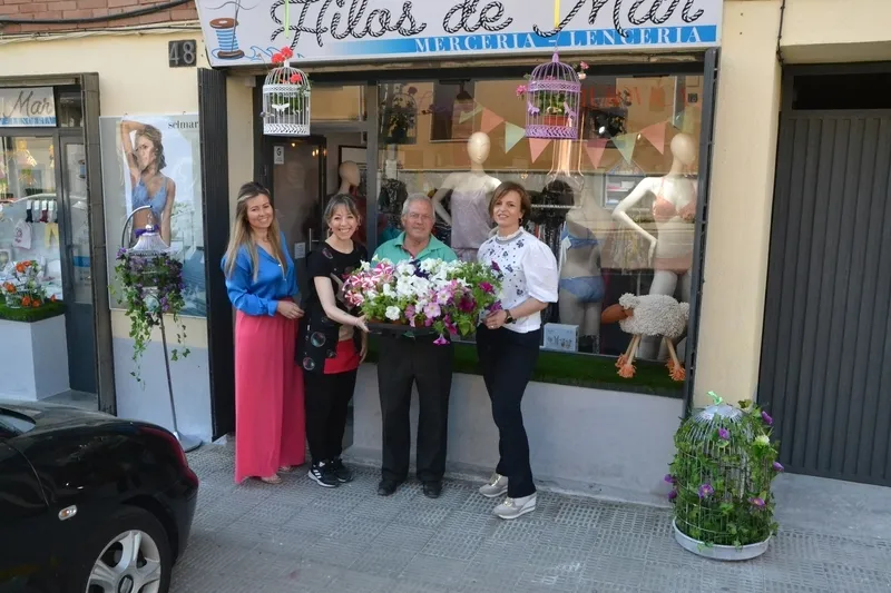 Foto 11 - &lsquo;Madrid Vintage&rsquo;, las Flores enjauladas y la Primavera sobre ruedas reciben la visita del jurado