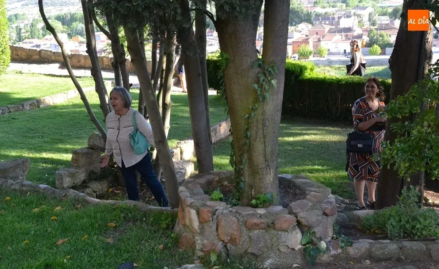 Foto 3 - El Parador retoma con lleno sus visitas teatralizadas