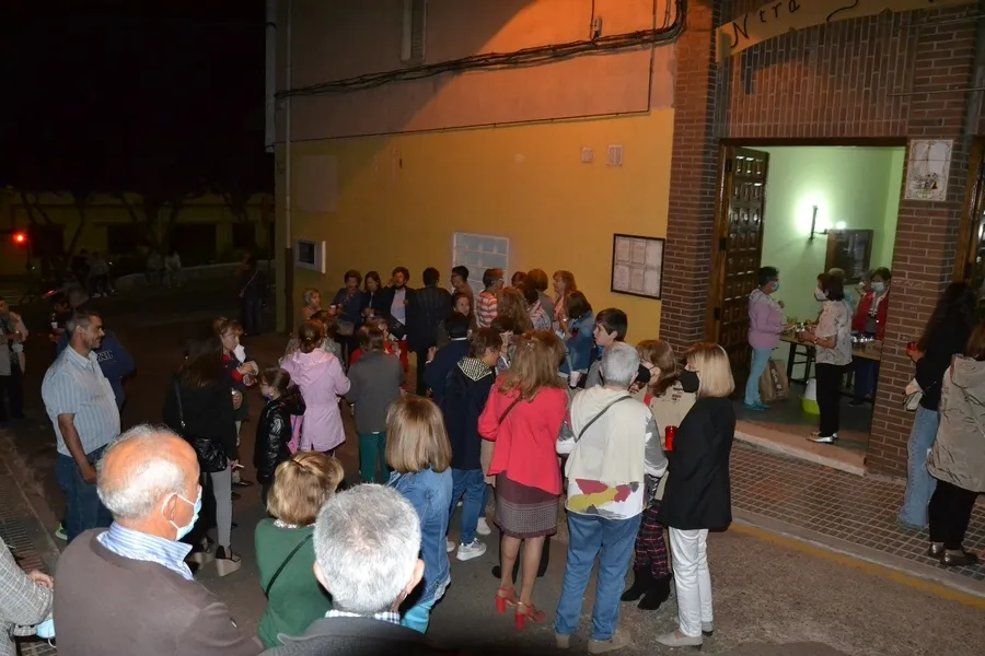 Foto 6 - La Virgen de F&aacute;tima retorna a las calles en una fant&aacute;stica velada