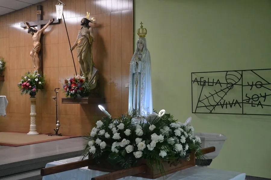 Foto 8 - D&iacute;a grande en la Parroquia de F&aacute;tima celebrando la festividad de su Virgen