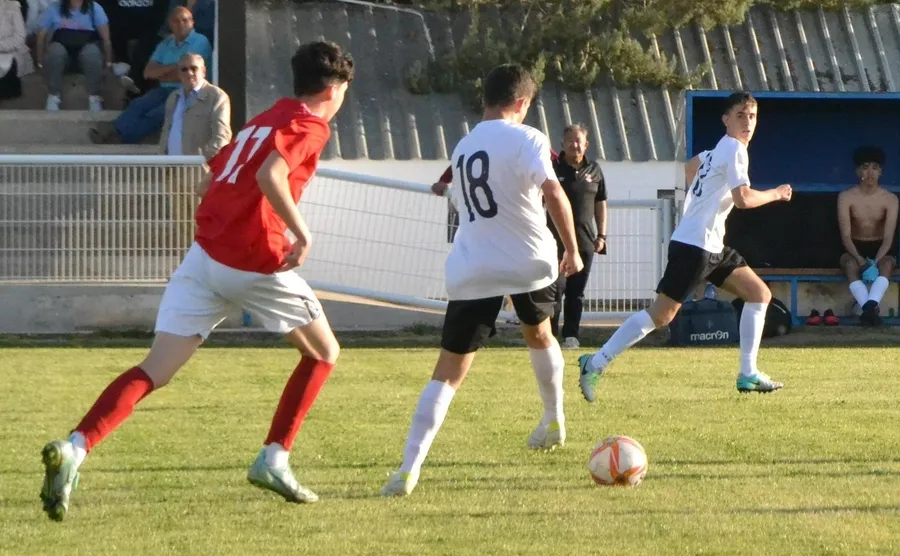 Foto 7 - #M [14|15 MAY] La victoria del Benjam&iacute;n del III Columnas abre el &uacute;ltimo finde deportivo en Mir&oacute;briga