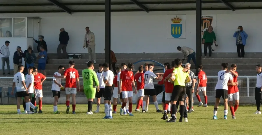 Foto 5 - #M [14|15 MAY] La victoria del Benjam&iacute;n del III Columnas abre el &uacute;ltimo finde deportivo en Mir&oacute;briga