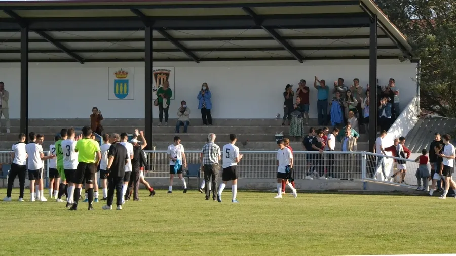 Foto 4 - #M [14|15 MAY] La victoria del Benjam&iacute;n del III Columnas abre el &uacute;ltimo finde deportivo en Mir&oacute;briga