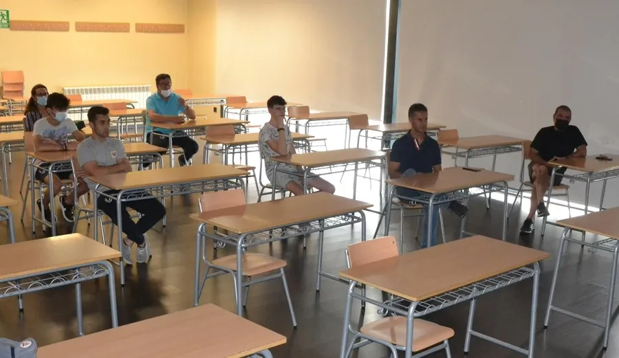 Foto 2 - Los IES mirobrigenses resaltan el gran futuro de los estudios de Formaci&oacute;n Profesional