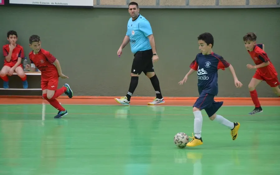 Foto 8 - #M [30 ABR | 1 MAY] Los alevines del III Columnas disputan su &uacute;ltimo derby del curso