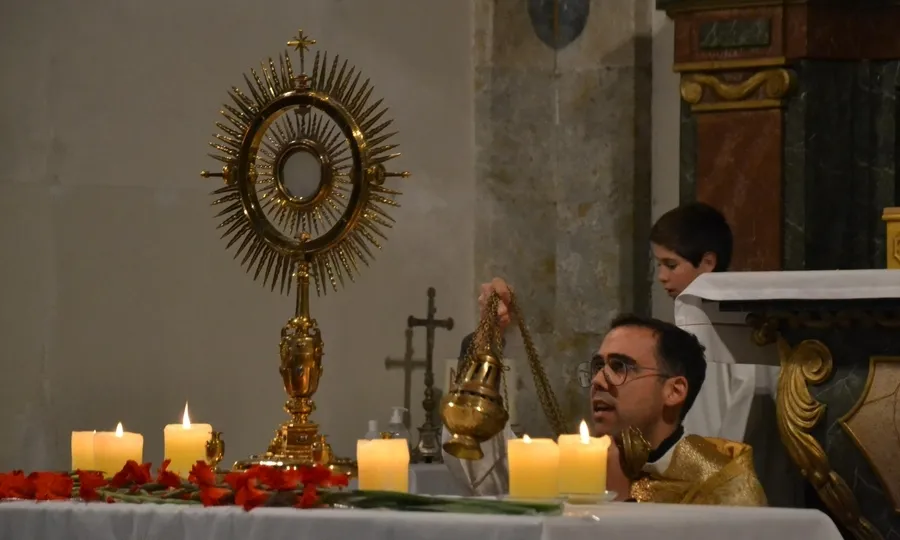 Foto 6 - Una Vigilia pone el broche a las &lsquo;12 Horas de Oraci&oacute;n por las Vocaciones&rsquo;