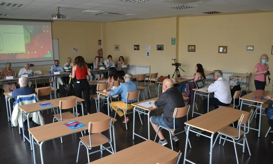 Foto 5 - El FICEE echa el cierre con una reflexi&oacute;n poli&eacute;drica sobre la crisis de valores del cine