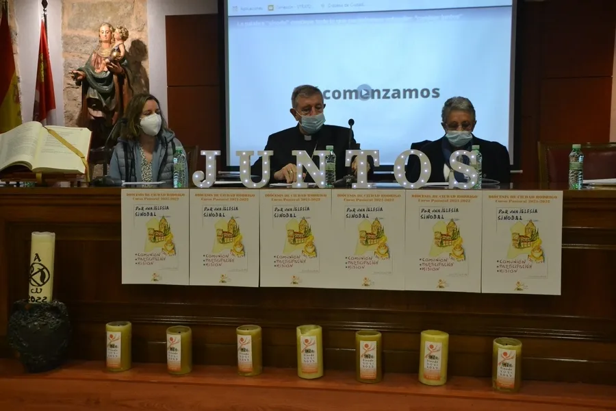 Foto 6 - Concluye la fase diocesana del S&iacute;nodo de la Iglesia Cat&oacute;lica