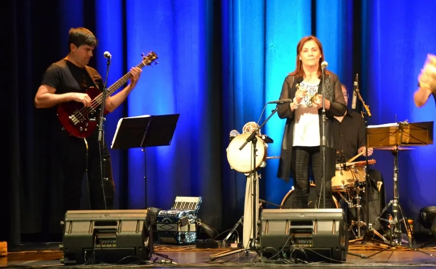 Foto 6 - Abrojo Folk presenta a &lsquo;los mejores de Ciudad Rodrigo&rsquo; su nuevo disco