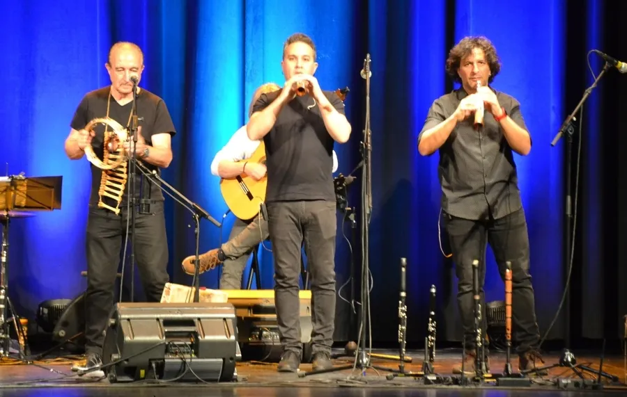 Foto 5 - Abrojo Folk presenta a &lsquo;los mejores de Ciudad Rodrigo&rsquo; su nuevo disco