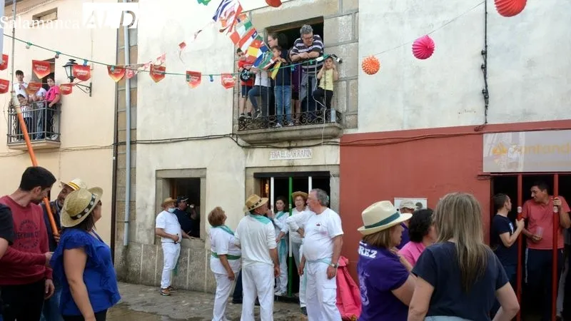 La plaza de carros acogió la lidia de dos novillos y una capea 