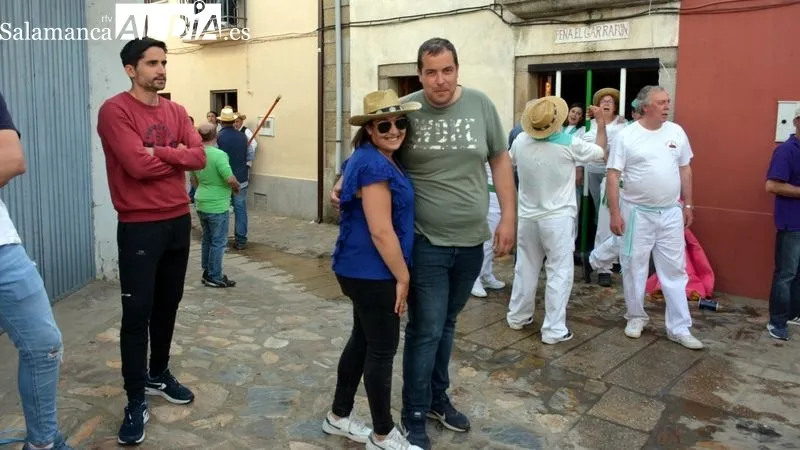 La plaza de carros acogió la lidia de dos novillos y una capea 
