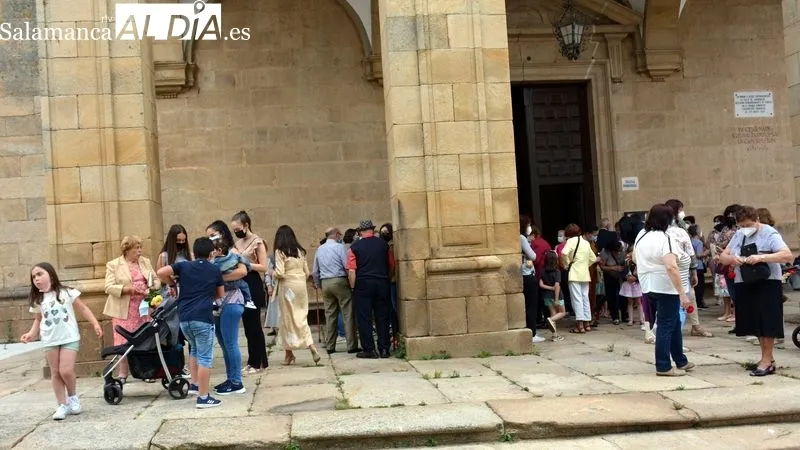 En la celebración se repartieron los panecitos de San Rita