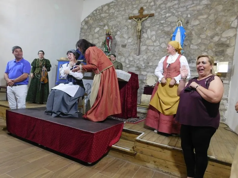 Representación de 'Buscando a Nebrija' en la iglesia parroquial de El Arco