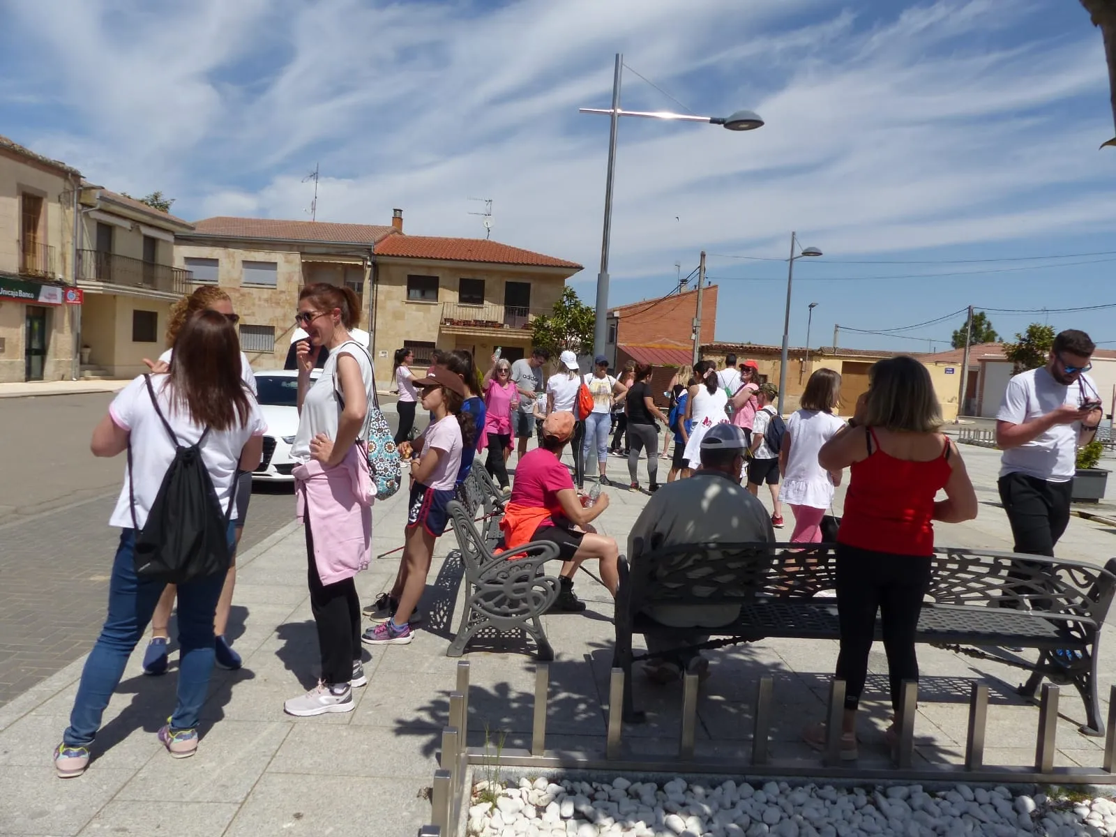 Villoria organizaba este domingo una marcha solidaria y una paellada en favor de Acciòn Verapaz