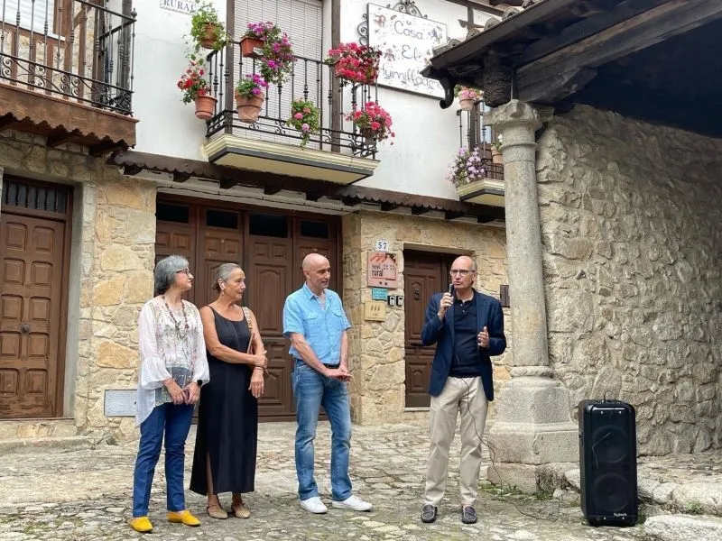 Foto 3 - Mogarraz celebra el d&eacute;cimo aniversario de Retrata2 de Florencio Ma&iacute;llo