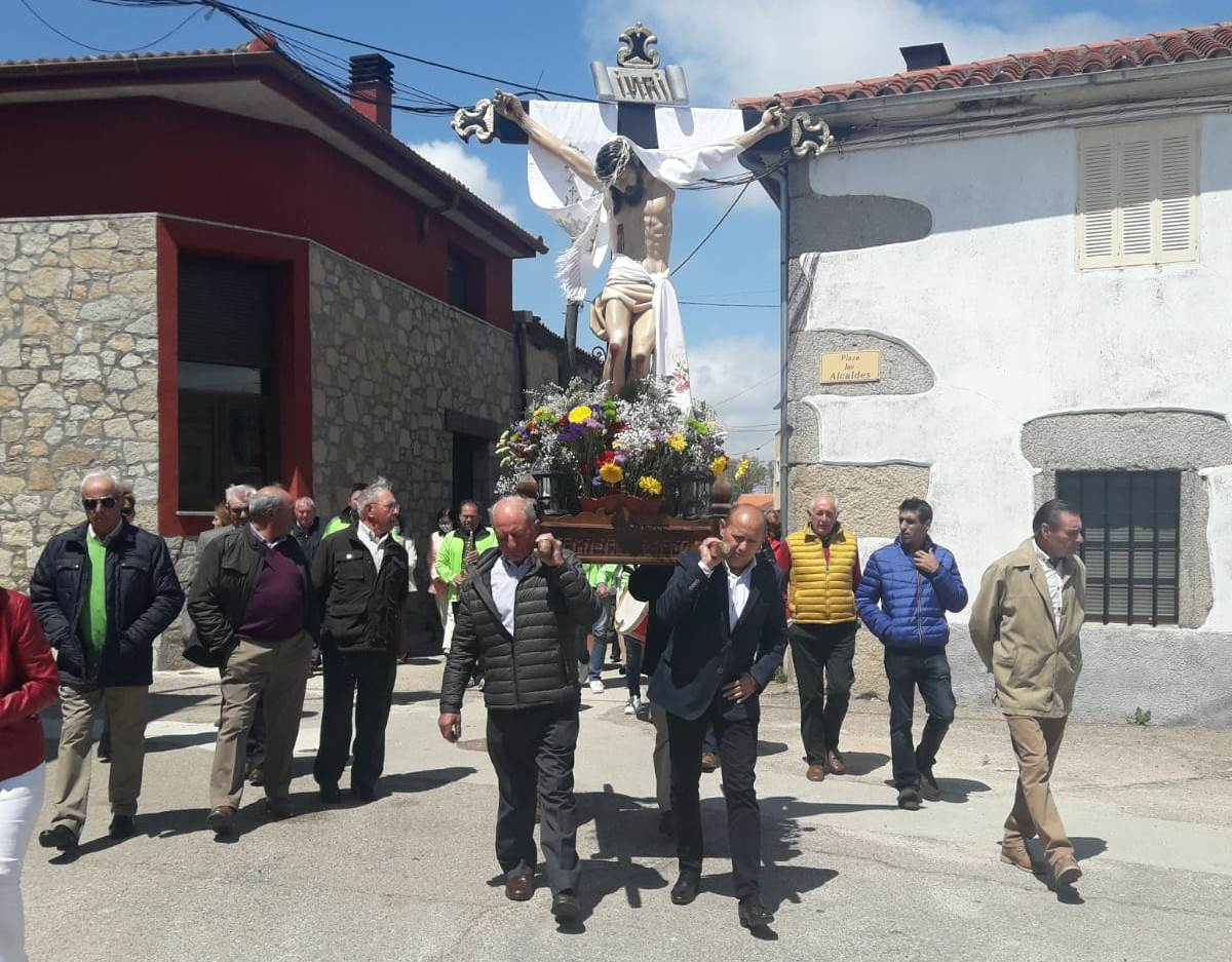 Casillas de Flores concluye sus fiestas de la Santa Cruz tras tres intensas jornadas