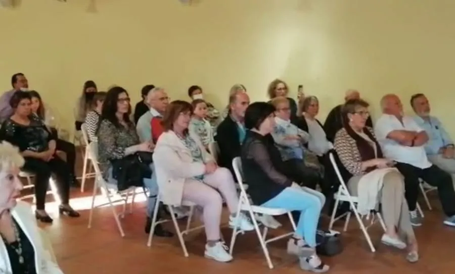 Foto 3 - Gran acogida a la nueva Asociaci&oacute;n Damajuanas de Fuenteguinaldo