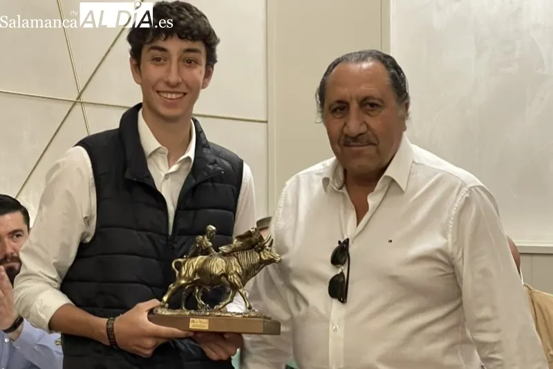 Foto 4 - Nek Romero, de la escuela valenciana, brilla y se alza con el triunfo en el XI Bols&iacute;n Taurino de Pe&ntilde;aranda