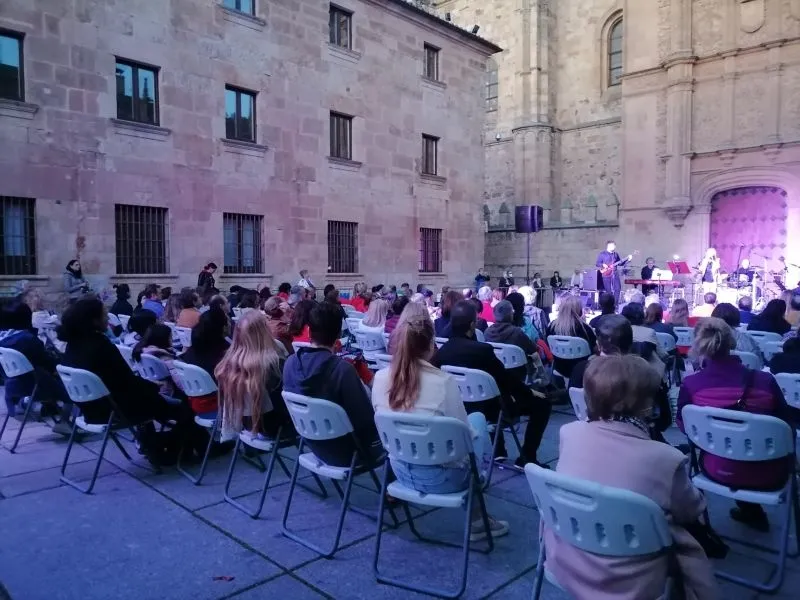 Foto 3 - Salamanca se ilumina por la Semana de Europa