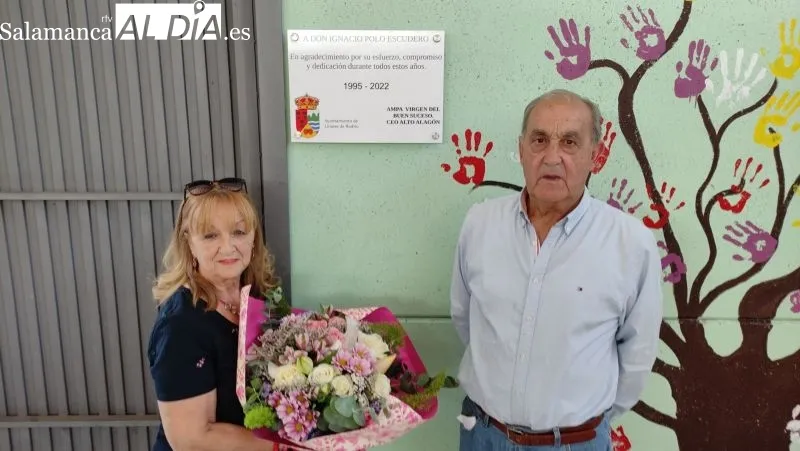 Foto 6 - Linares de Riofr&iacute;o rinde homenaje a Ignacio Polo por su larga trayectoria como alcalde