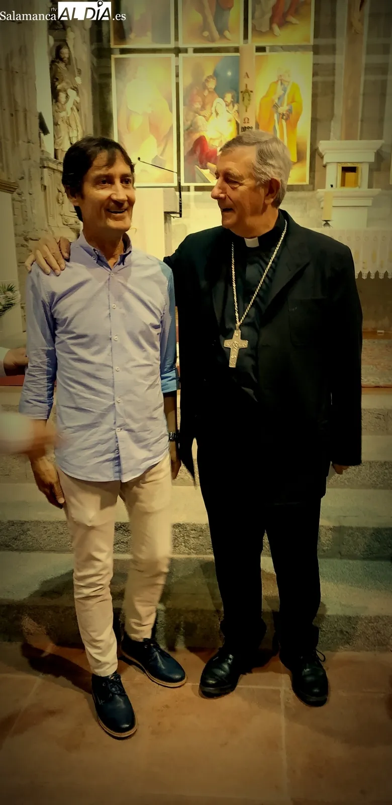 Foto 3 - La iglesia parroquial de Pe&ntilde;aranda recibe con emoci&oacute;n al nuevo conjunto iconogr&aacute;fico tras m&aacute;s de 7 a&ntilde;os de trabajo