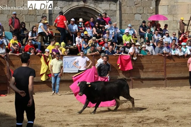 Arrancan las fiestas del Noveno en San Felices de los Gallegos / CORRAL 