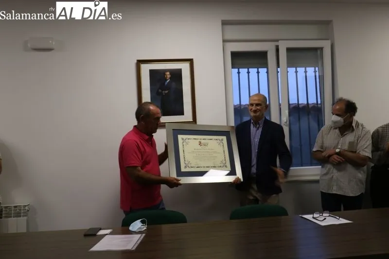Nombramiento de Miguel Barrueco Hijo Predilecto de Pereña de la Ribera / CORRAL