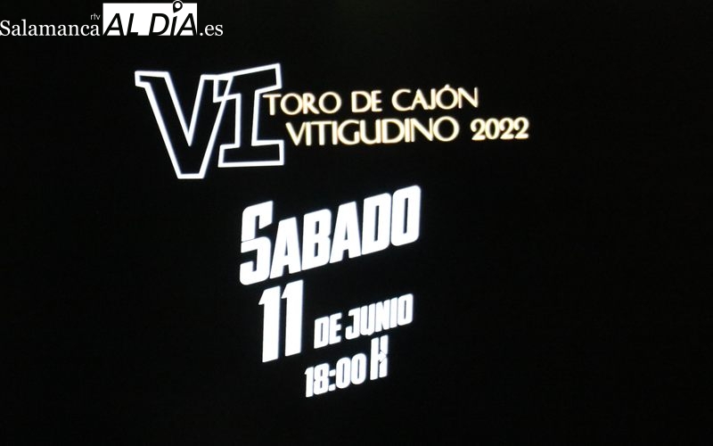 Acto de presentación del VI Toro de Cajón del pre-Corpus de Vitigudino, festejo promovido por la ASociación Taurina Villa de Vitigudino / CORRAL  