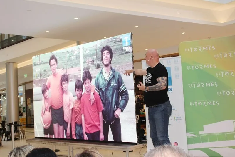 Iñaki Zubizarreta, durante la charla a escolares de Santa Marta