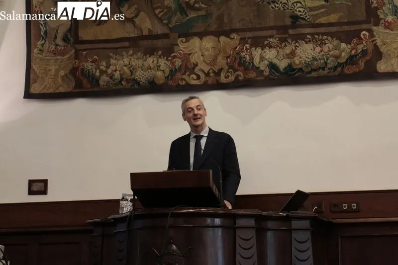 Clausura y graduación de los alumnos del Programa Interuniversitario de la Experiencia en la Universidad de Salamanca en el Paraninfo. Foto de David Sañudo