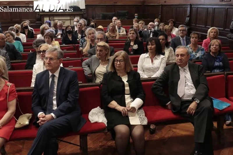 Clausura y graduación de los alumnos del Programa Interuniversitario de la Experiencia en la Universidad de Salamanca en el Paraninfo. Foto de David Sañudo