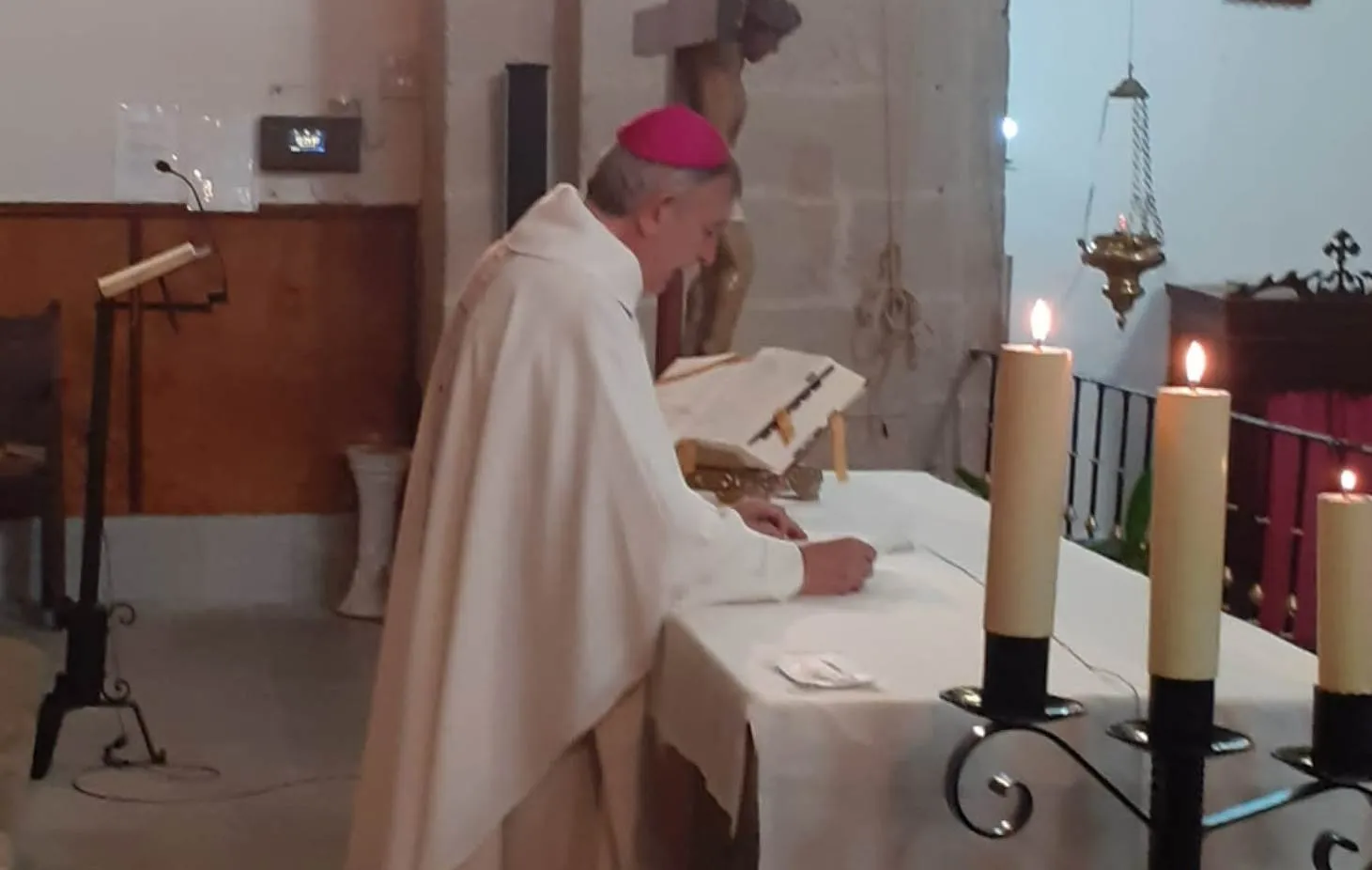 Foto 3 - Tres j&oacute;venes de El Bod&oacute;n y uno de La Encina reciben la Confirmaci&oacute;n