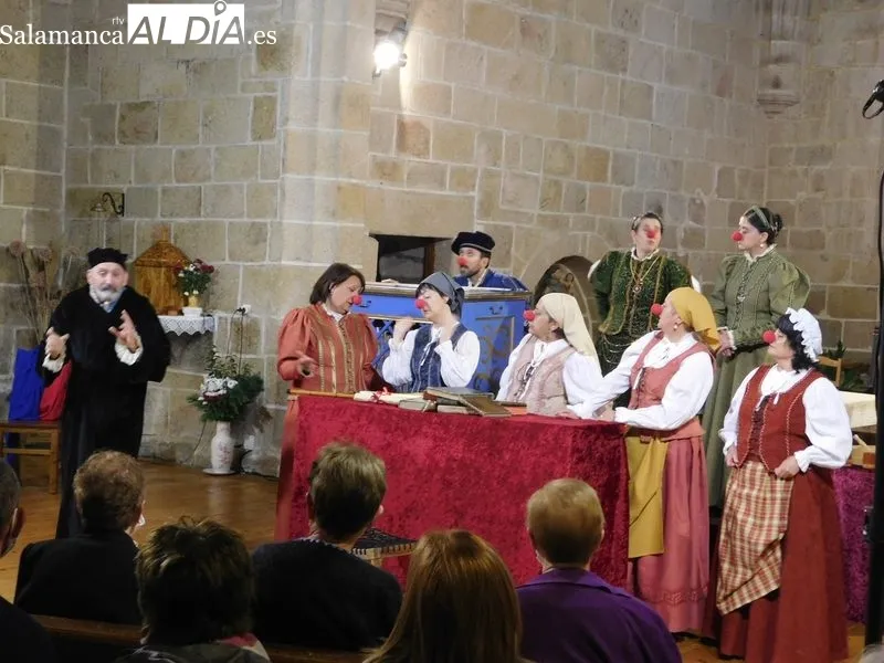 Representación en Pereña de la Ribera de 'Buscando a Nebrija' por el grupo Lazarillo de Tormes 