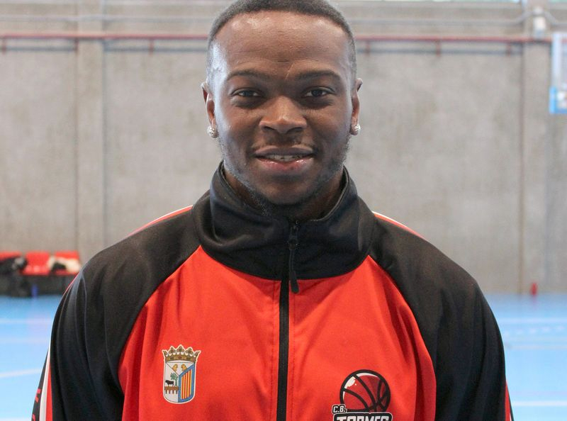 Usal La Antigua incorpora a Quarry Greenaway tras perder a Kupaa Harrison por lesión para la fase de ascenso